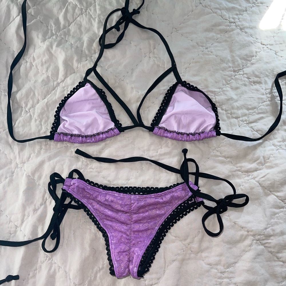 Lilac bikini - Picture 3 of 4